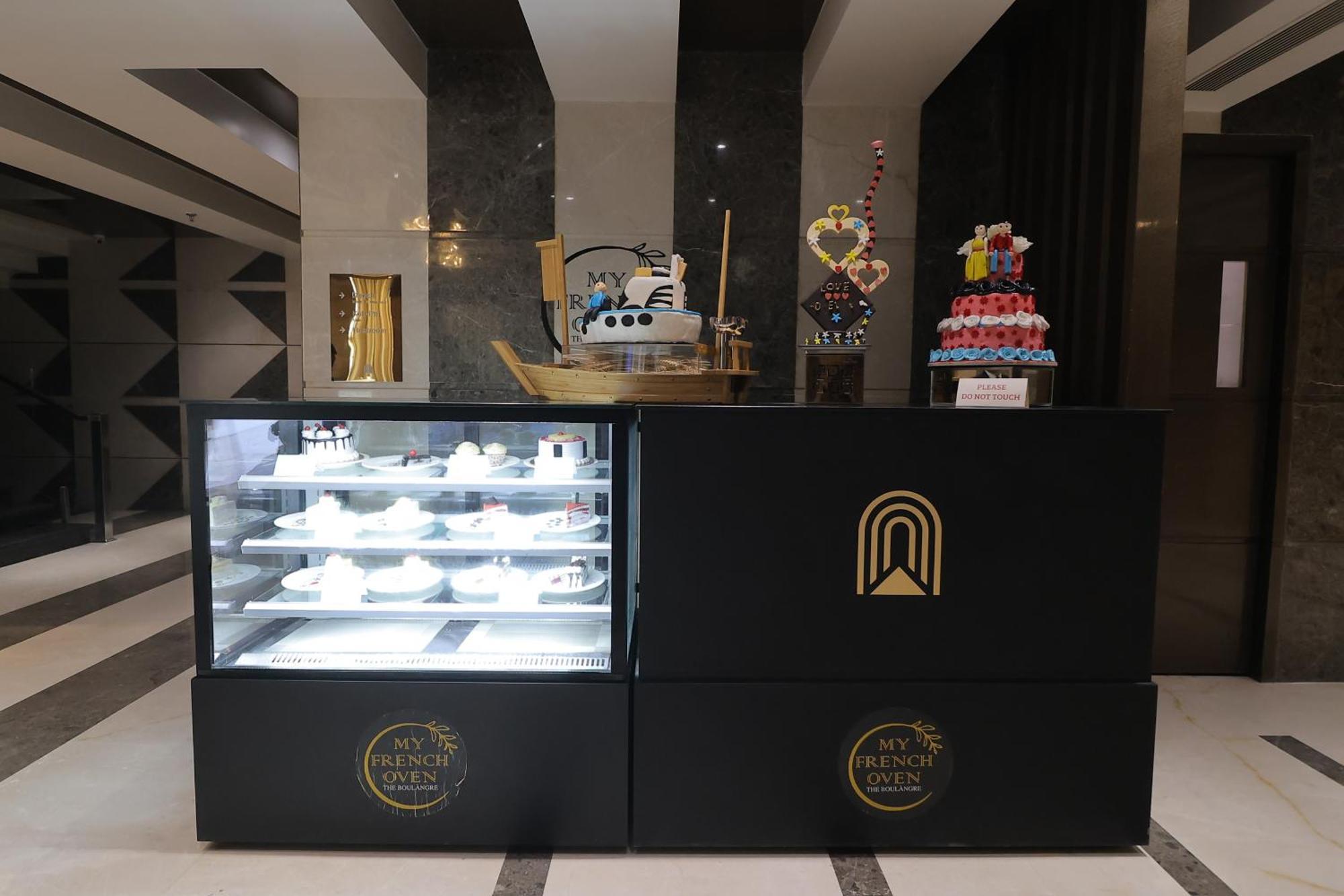 The Grand Arc Hotel & Convention Centre Shahjahanpur Esterno foto