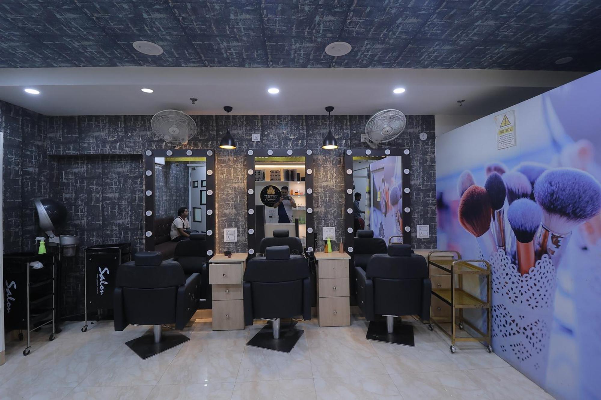 The Grand Arc Hotel & Convention Centre Shahjahanpur Esterno foto